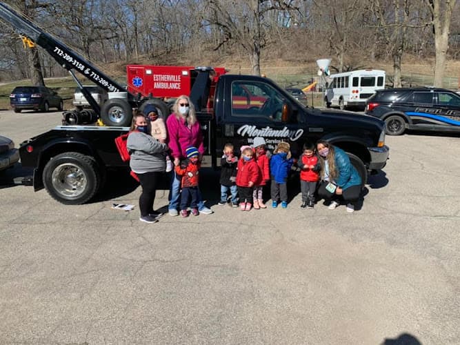 Montandon Wrecker Service LLC tow truck