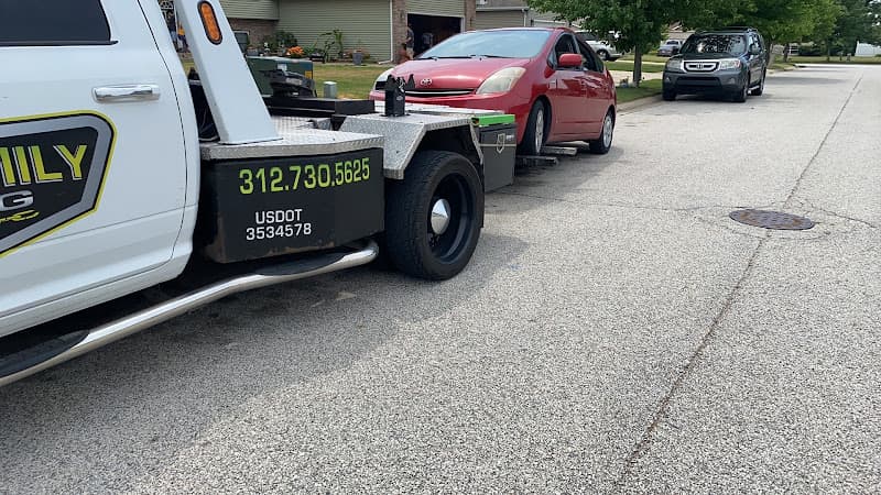 Mota Family Towing tow truck