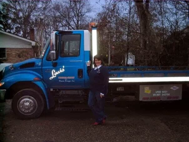 Lewis' Wrecker Service Inc tow truck