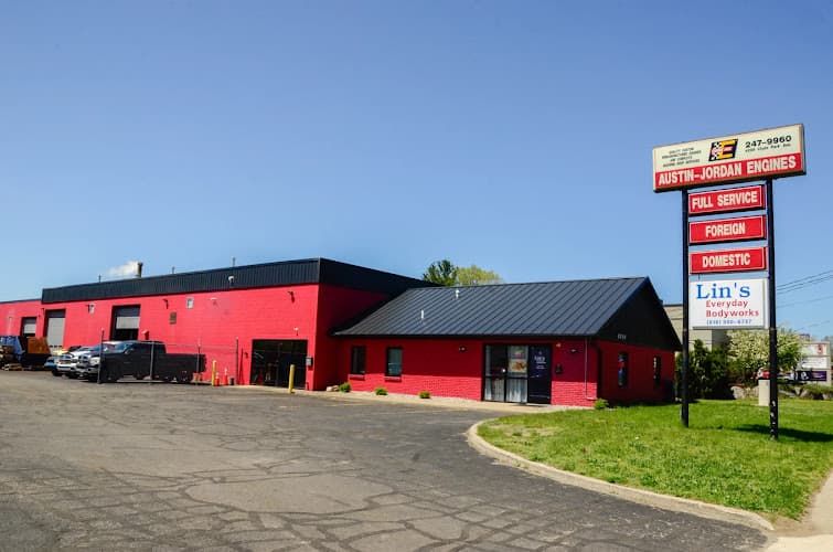 Austin-Jordan Engines tow truck