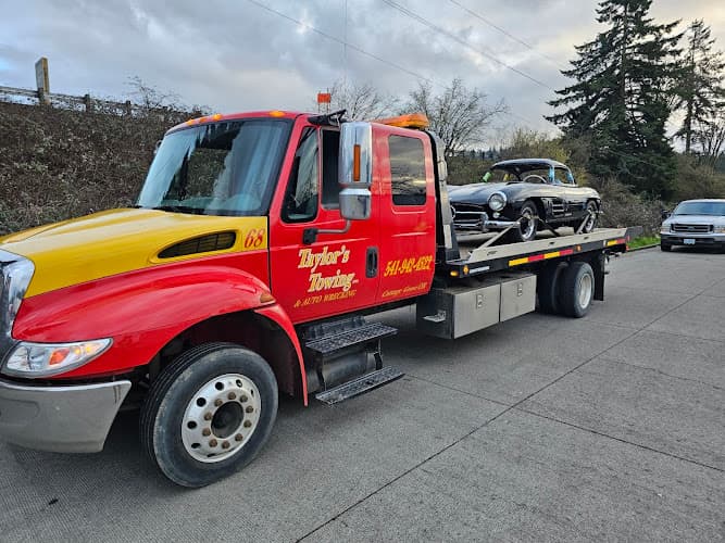 Taylor's Towing & Recovery tow truck