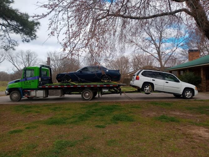 C and R Towing & Recovery, LLC. tow truck