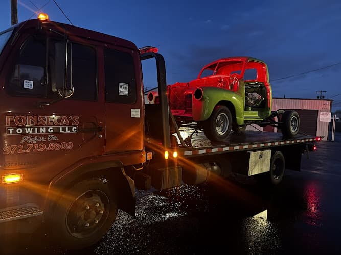 Fonseca's Towing tow truck