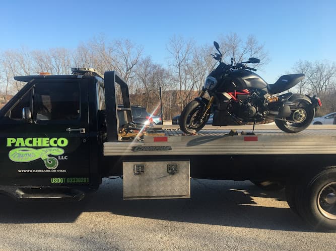 Pacheco Towing LLC tow truck