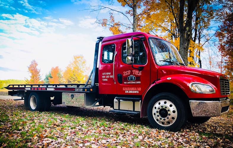 258 Tire & Auto Service Center tow truck