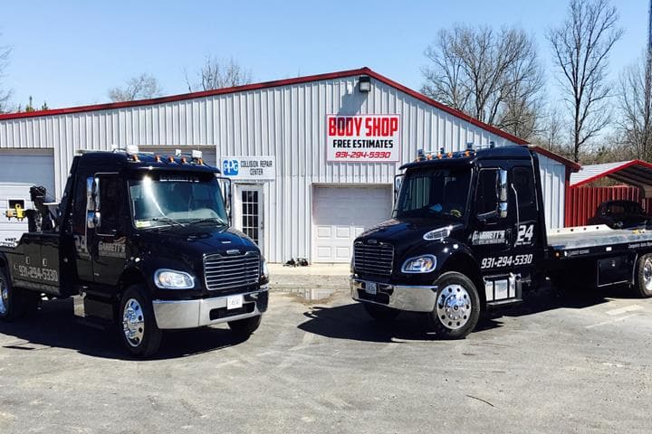 Garrett's Automotive & Wrecker Service tow truck