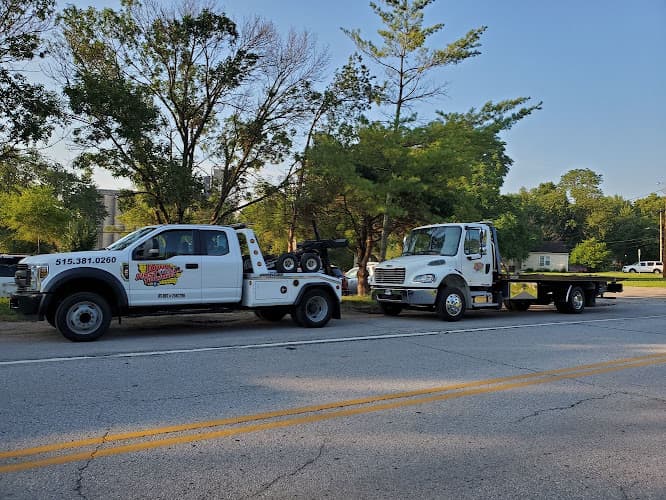 IOWA FIRST CALL TOWING tow truck