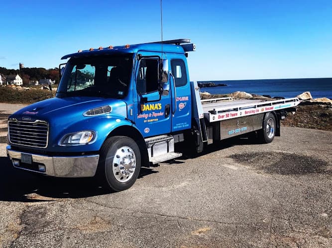 Dana's Towing and Repair of Hampton, LLC tow truck