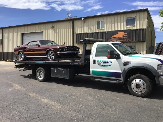 Daniel's Towing & Recovery tow truck