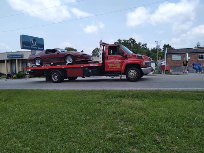 Scott's & Combs Custom Towing tow truck