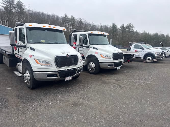 Castillo Towing & Recovery LLC tow truck