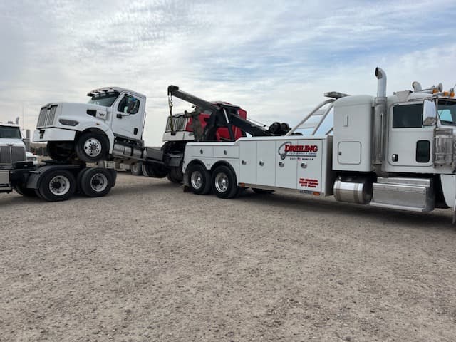 Dreiling Field Service & Towing LLC tow truck