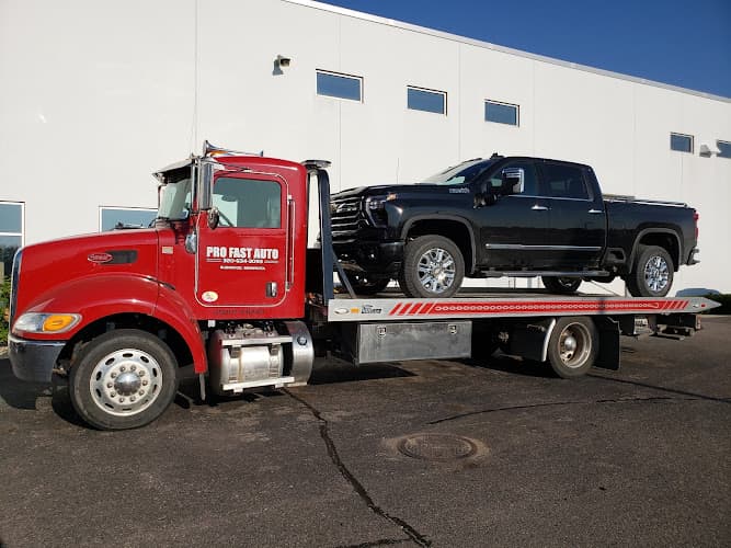 Pro Fast Auto Salvage & Towing tow truck