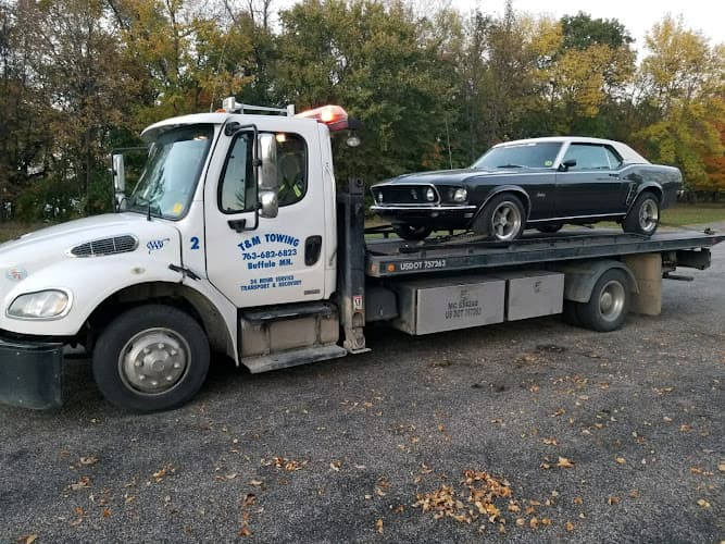 T&M Towing tow truck