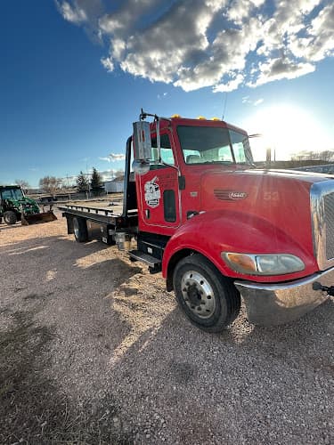 Honey Badger Towing and Recovery LLC tow truck
