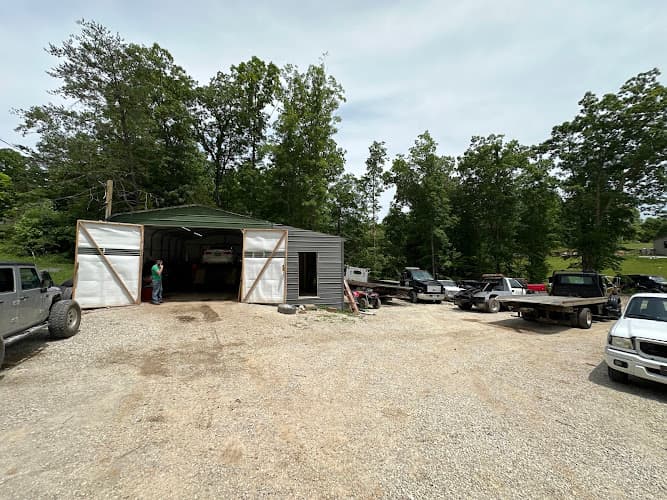 Lykin’s Towing & Auto Repair tow truck