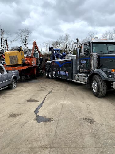 Schaffer's Towing LLC tow truck