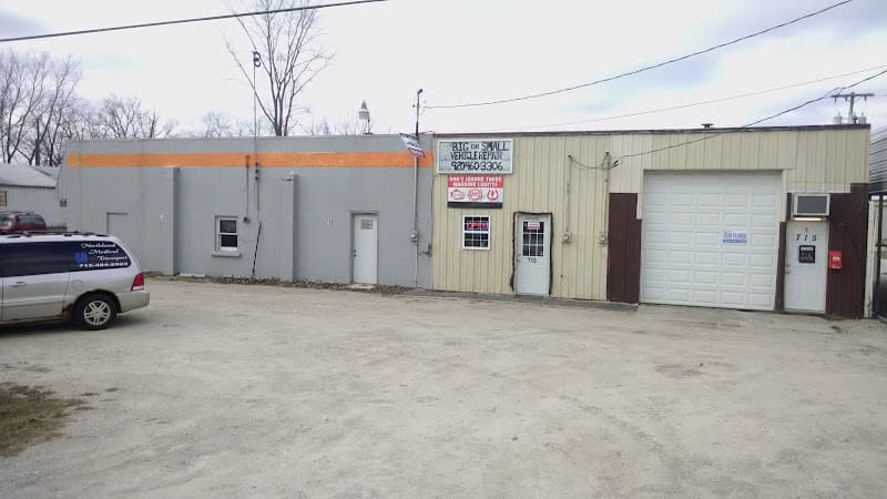 Big Or Small Vehicle Repair tow truck