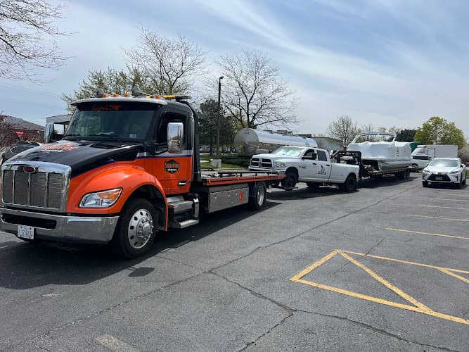 Superior Towing tow truck