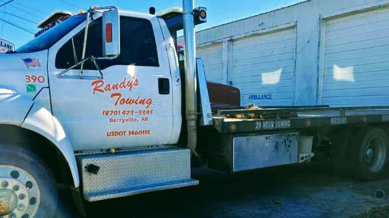 Randy's Towing & Trucking, Inc. tow truck