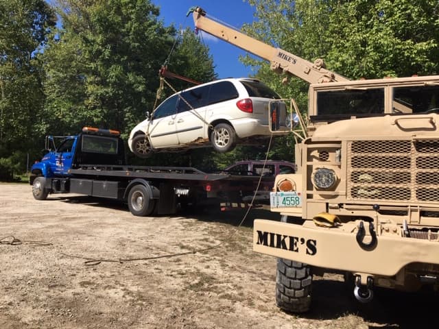 MIKES TOWING AND RECOVERY tow truck