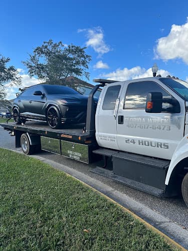 Florida Wrecker tow truck