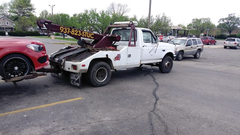 J Al's Towing Transport & Automotive Center tow truck