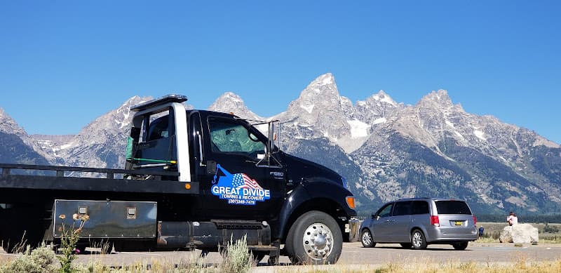 Great Divide Towing and Recovery tow truck