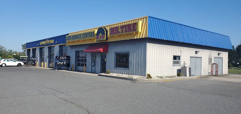 Mr. Tire Auto Service Centers tow truck