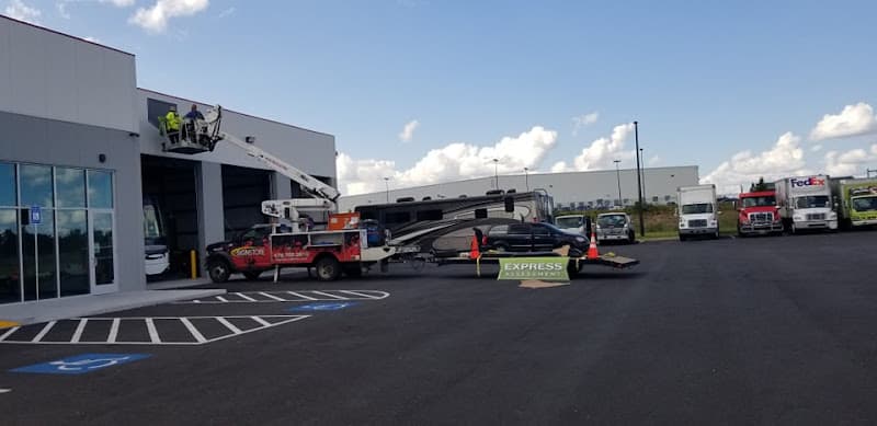 Middle Georgia Freightliner-Isuzu tow truck