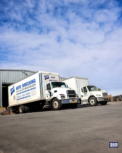 B&R Auto Wrecking Parts Distribution Center (Central Oregon) tow truck
