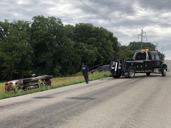 Southwest Iowa Towing and Recovery tow truck