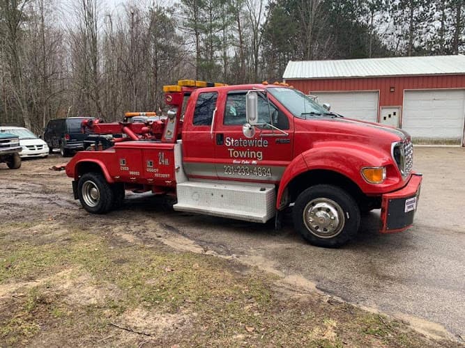 Statewide Towing and Auto Recovery tow truck