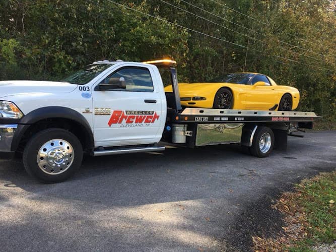 Brewer Wrecker Service tow truck