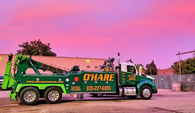 O'Hare Towing Service & Semi Truck Heavy Duty Wrecker tow truck