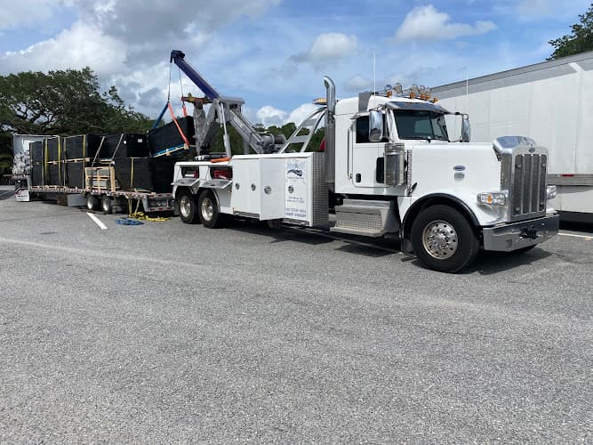 Towlando Towing & Recovery tow truck