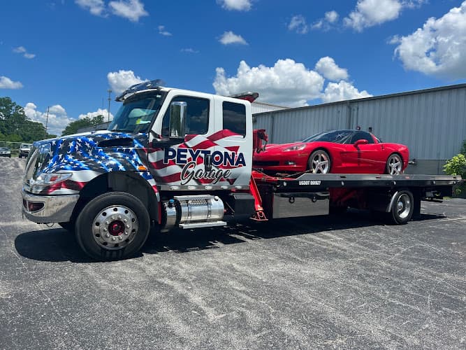 Peytona Garage tow truck