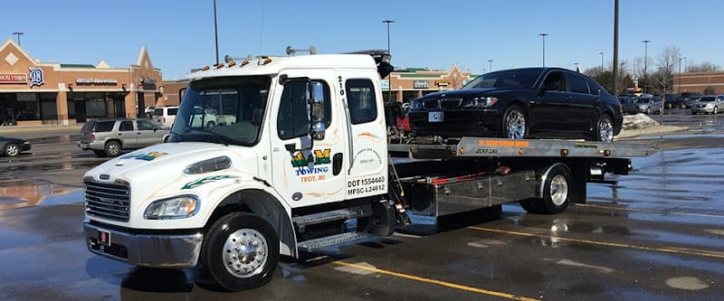 A&M Towing Service & Recovery tow truck