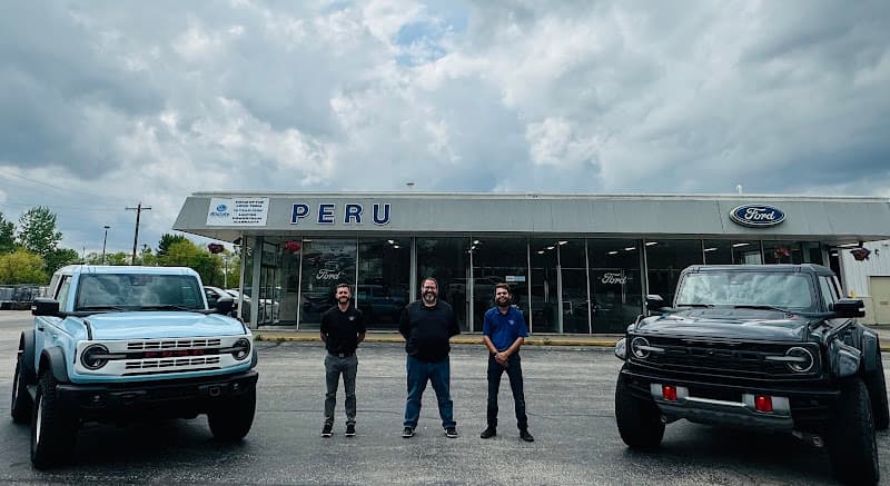 Peru Ford tow truck
