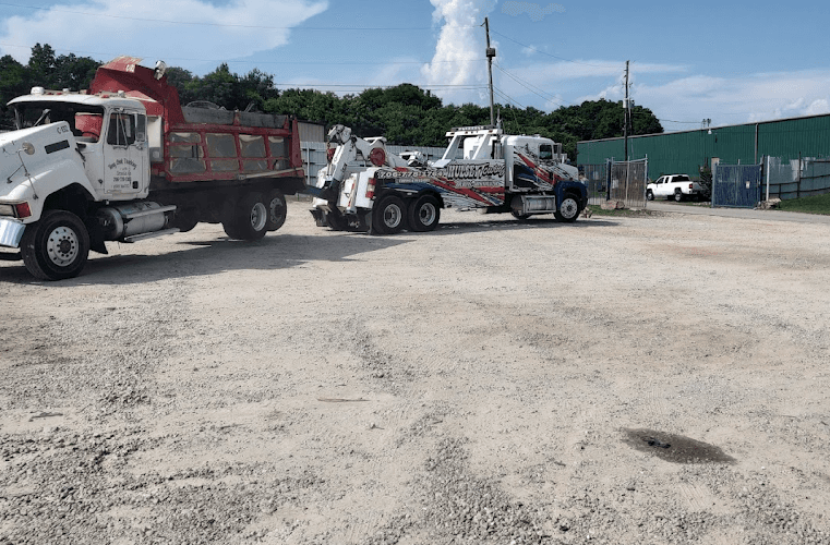 Hulsey Wrecker Service tow truck