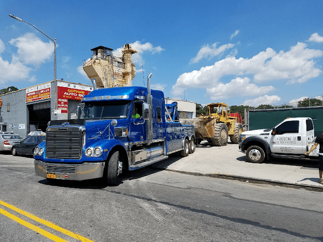 Dreamwork Towing tow truck