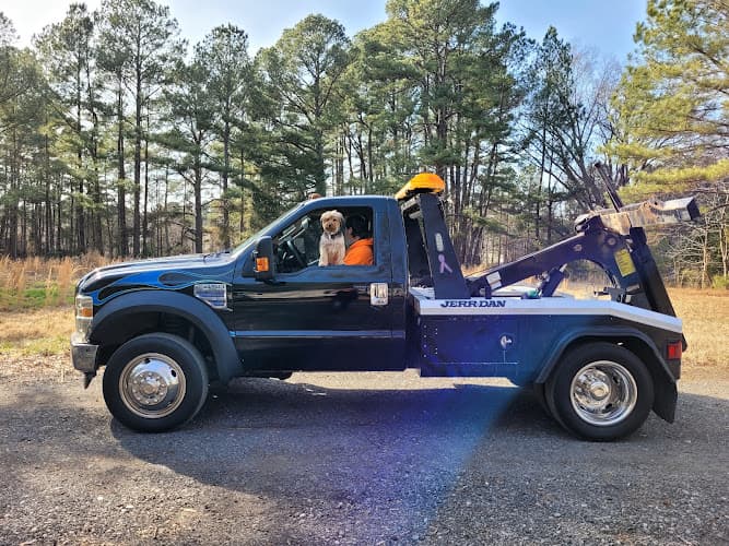 Matthew's Towing LLC tow truck