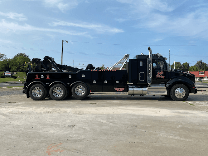 Jeff's Towing & Recovery tow truck