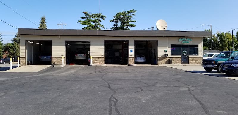 Victory Tire & Auto—Grand Rapids West tow truck