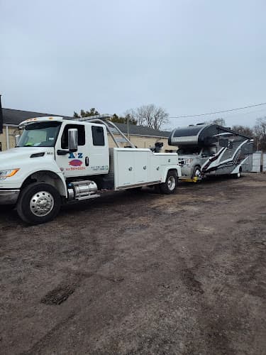 A to Z Towing tow truck