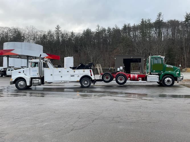 J & J Truck Service tow truck