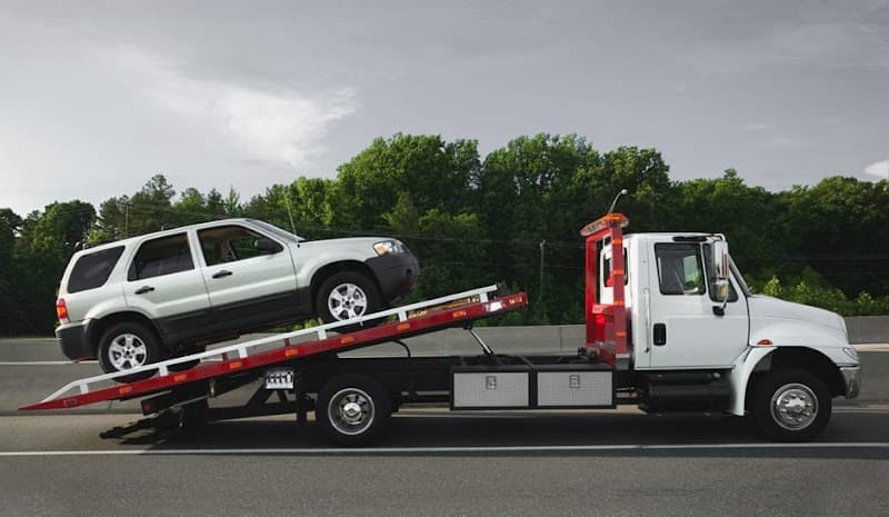 Grab N Go Towing and Recovery tow truck