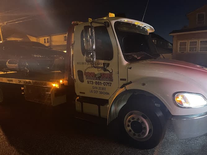 ORIO & SEUZ towing and freight LLC tow truck