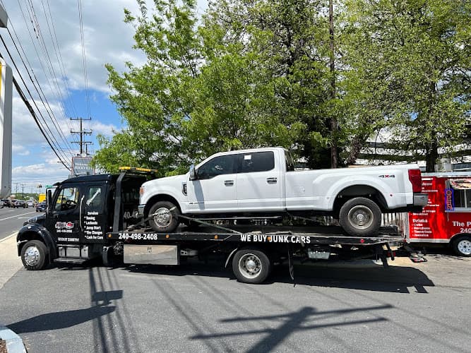 iTow Towing LLC tow truck