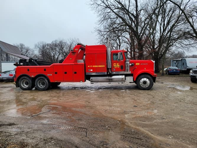 C & L Towing LLC tow truck
